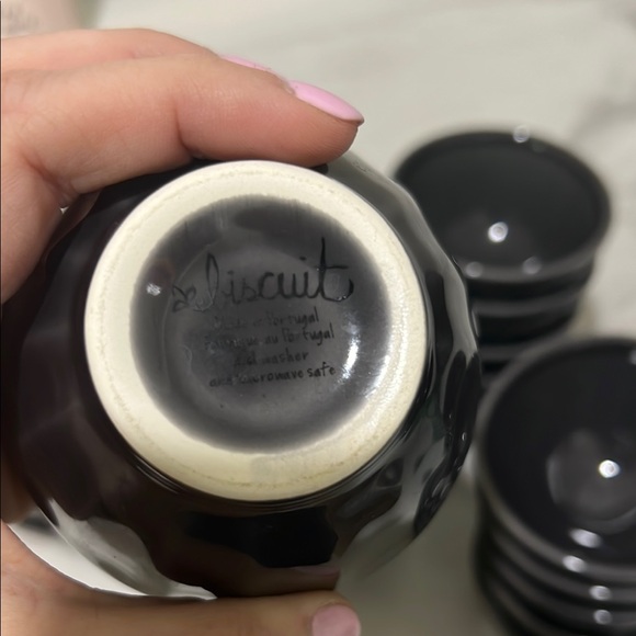 Set of Black Ceramic Bowls - Picture 3 of 5